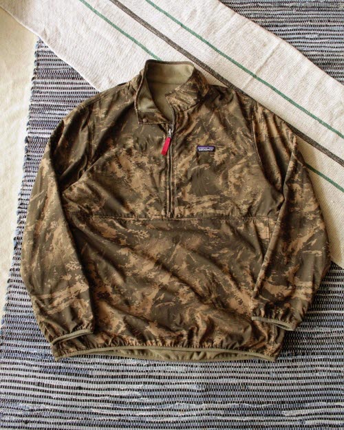 Rare 2000&#039;s Patagonia Reversible Camo Snap-T (loose 105size)