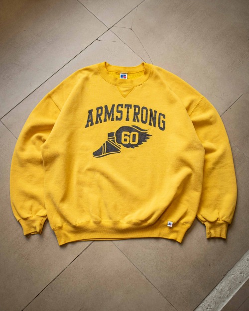 Early 1990’s Russell ARMSTRONG Wing-foot sweatshirt (105-110size)